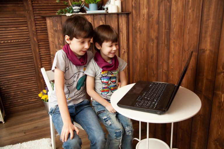 9 Jocs «de taula» online per a les reunions familiars a distància