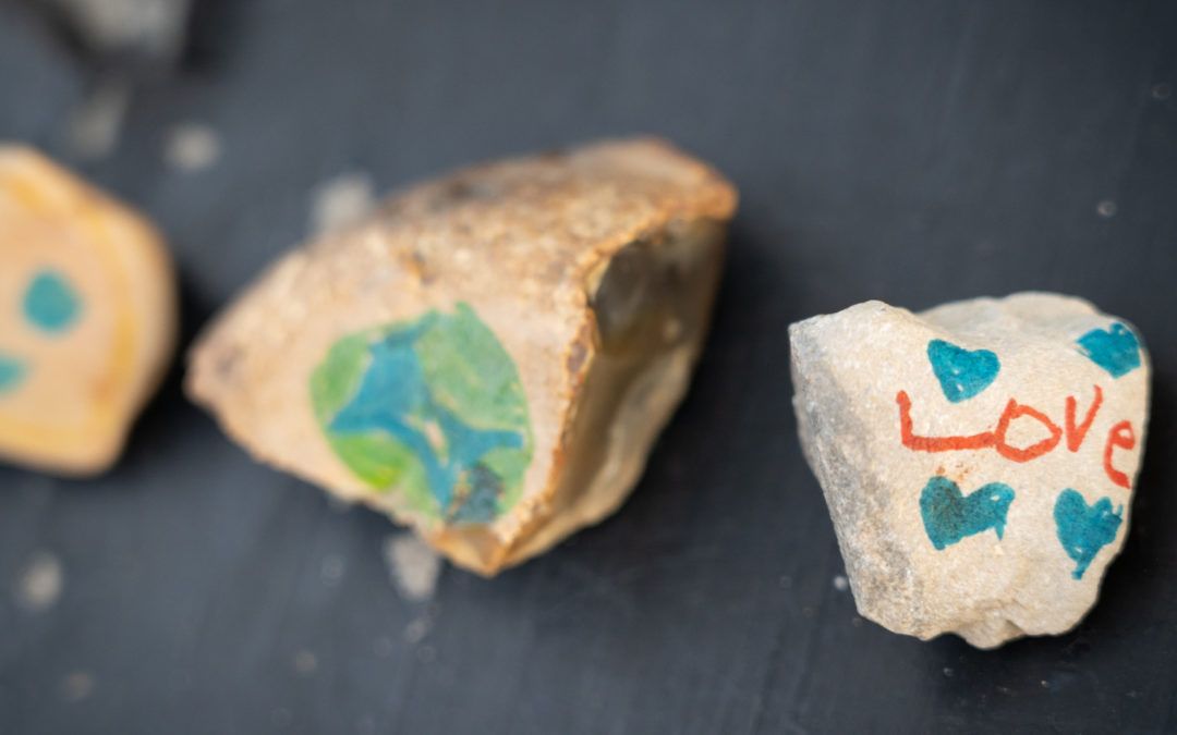 Cómo decorar piedras: consejos fáciles para niños y niñas - Cases