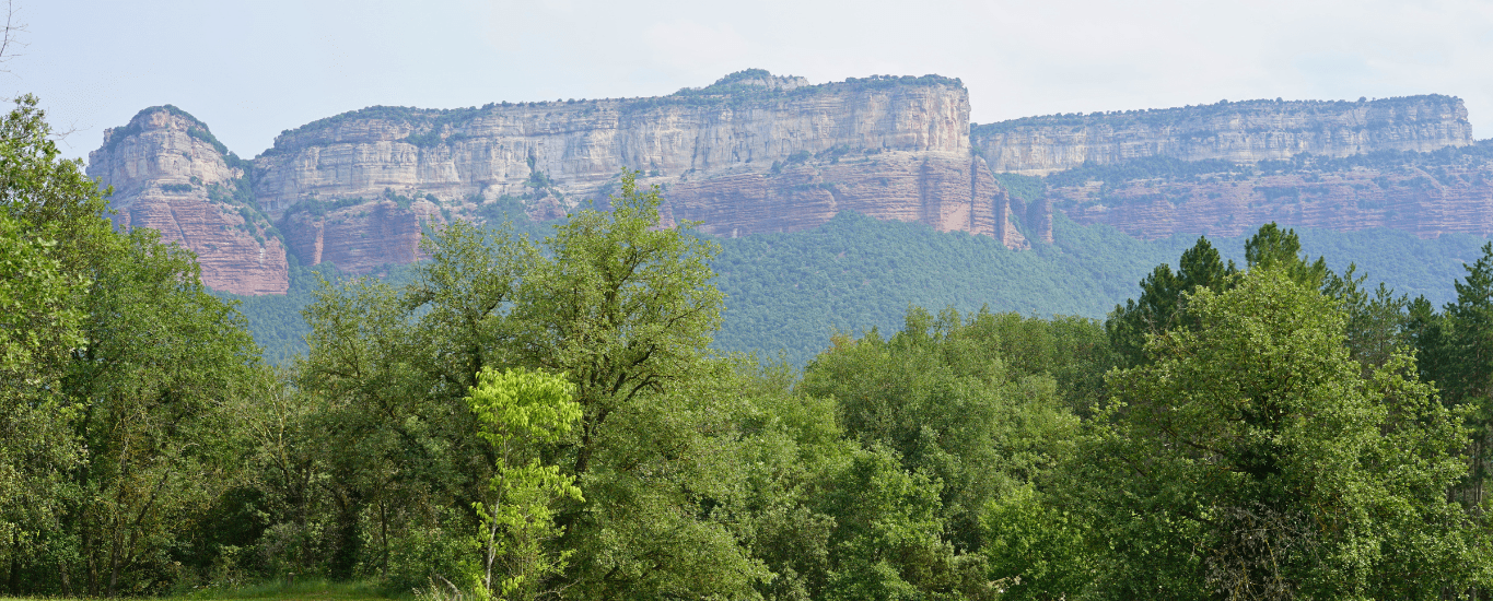 Paisatge de muntanya Sau cinglera Parc Natural Guilleries Savassona