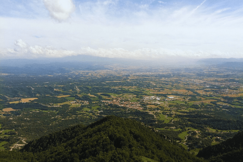 Vista general Osona Fundesplai Foto Wikimedia per Kippelboy