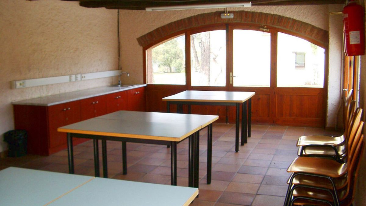 Menjador-casa-colonies-Els-Porxos