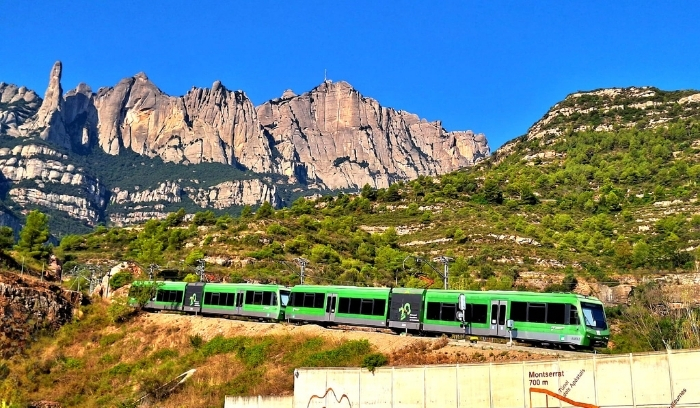 Cremallera de Montserrat i vistes a la muntanya